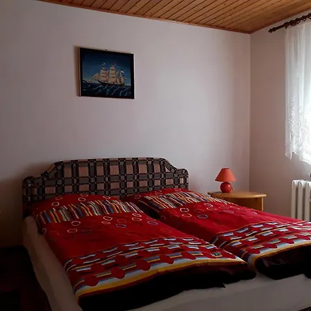 Apartment Ferienwohnung-lalka Altenkirchen (Mecklenburg-Vorpommern)